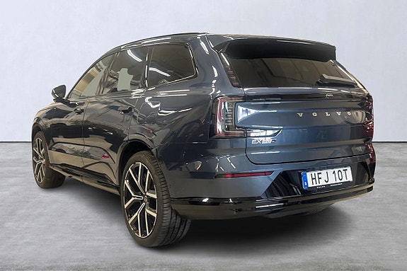 Volvo EX90 4 of 23