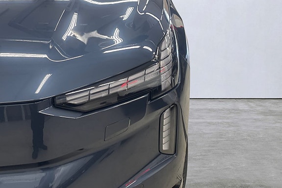 Volvo EX90 22 of 23