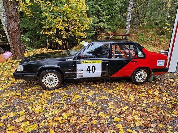 Volvo 940 2 of 7