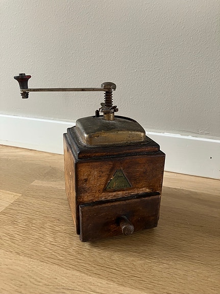 Product image 1 of 4