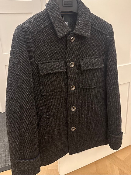 Product image 1 of 7