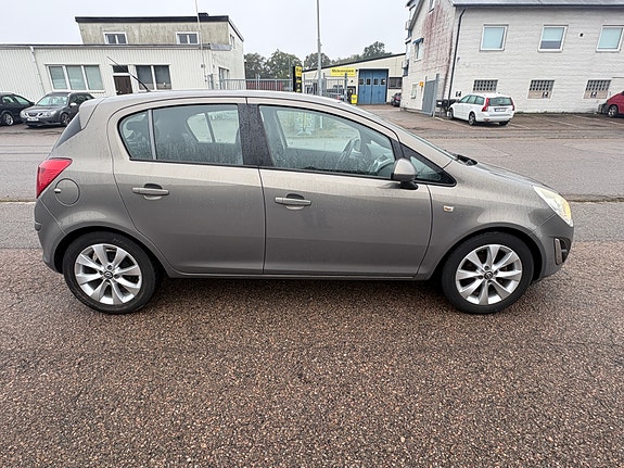 Opel Corsa 3 of 6