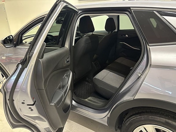 Opel Grandland X 7 of 9