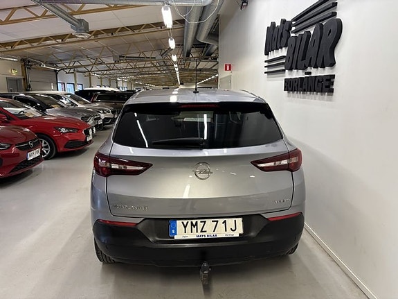 Opel Grandland X 4 of 9