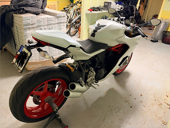 Ducati SuperSport 3 of 7