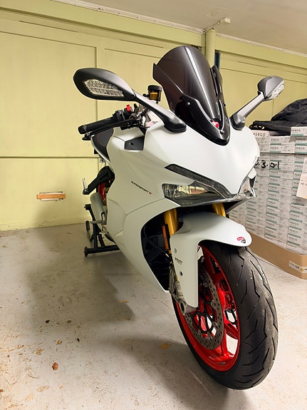 Ducati SuperSport 2 of 7