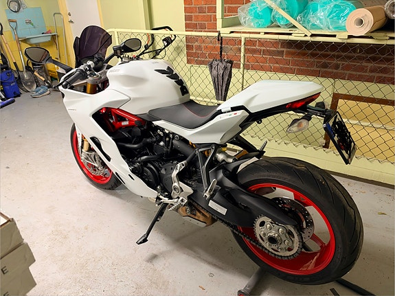 Ducati SuperSport 4 of 7
