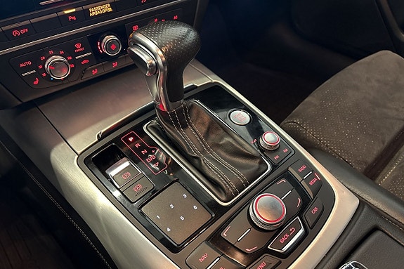 AUDI A6 AVANT - 3.0 TDI - V6 204 CV - S LINE - ATTELAGE