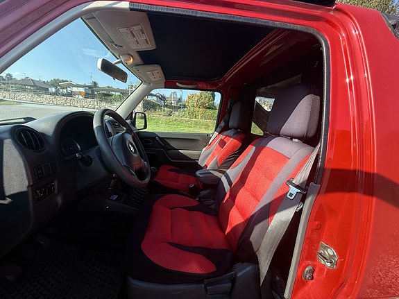 Suzuki Jimny 8 of 14