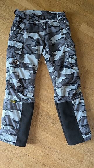 Product image 1 of 9