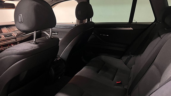 BMW 520d 16 of 17