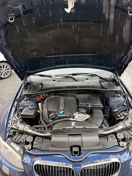 BMW 335i 6 of 6