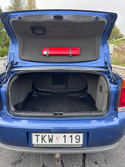 Opel Vectra 9 of 11