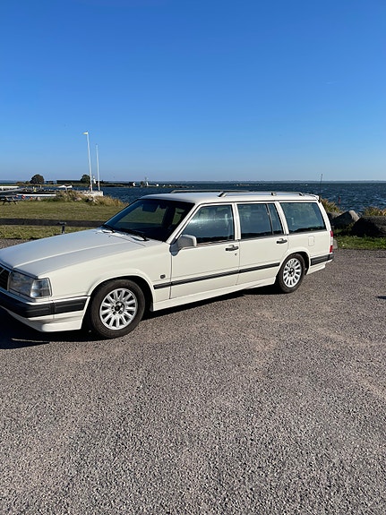 Volvo 940 3 of 9