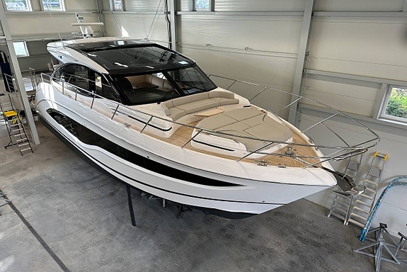 2023 Princess V55 2 of 12