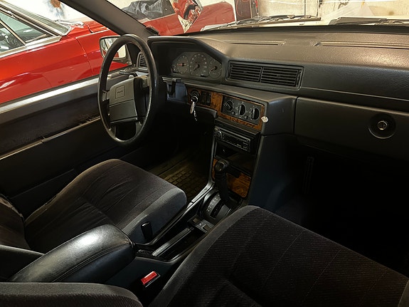 Volvo 940 9 of 11