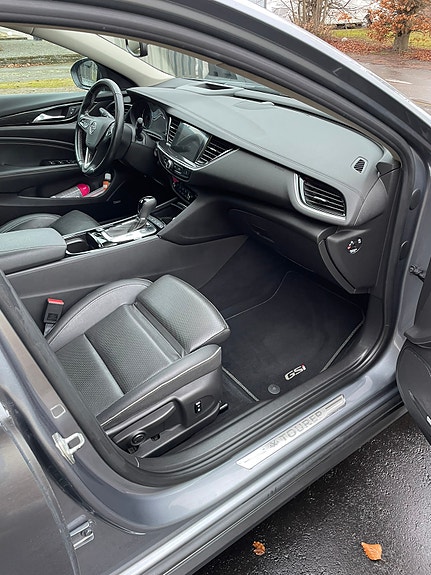 Opel Insignia Country Tourer 5 of 6