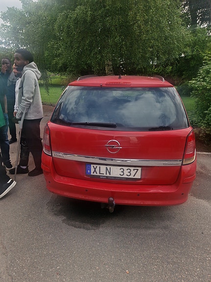 Opel Astra 4 of 6