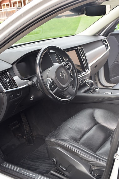 Volvo V90 7 of 19