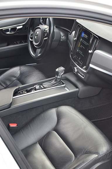 Volvo V90 9 of 19
