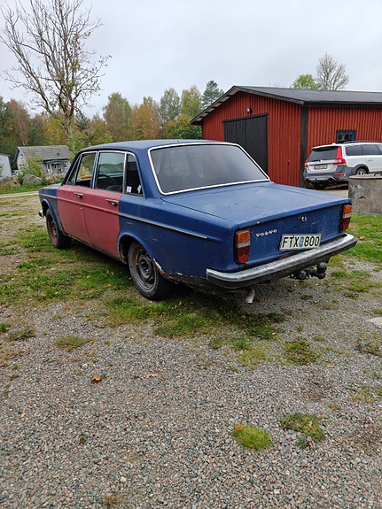 Volvo 144 4 of 15