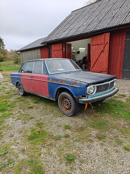 Volvo 144 2 of 15