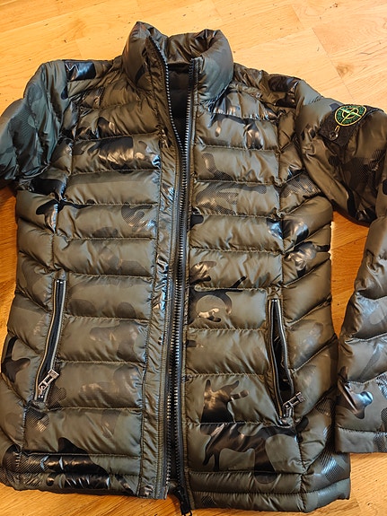 Product image 1 of 9
