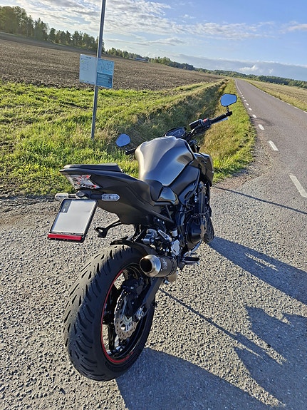 Kawasaki Z900 5 of 9