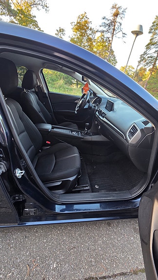 Mazda 3 8 of 8