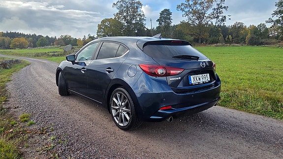 Mazda 3 3 of 8