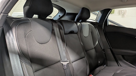 Volvo V40 6 of 11