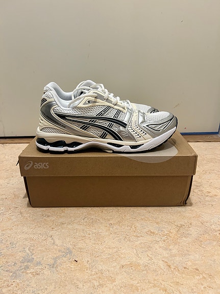 Product image 1 of 7