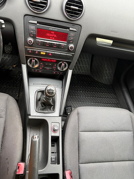 Audi A3 8 of 13
