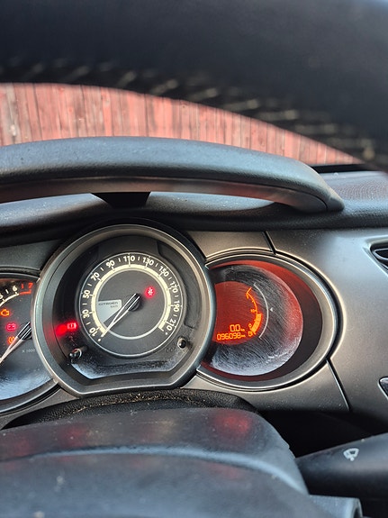 Citroen C3 2 of 6
