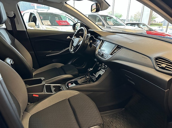 Opel Grandland X 9 of 15