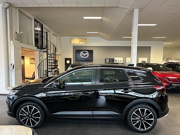 Opel Grandland X 2 of 15