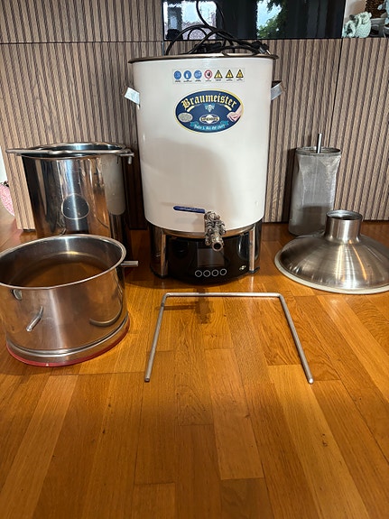 Product image 1 of 4