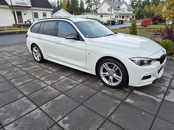 BMW 320i
