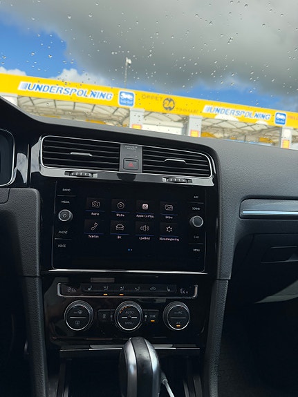Volkswagen Golf VII 11 of 30