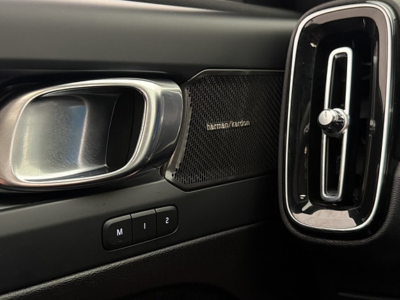 Volvo C40 18 of 30