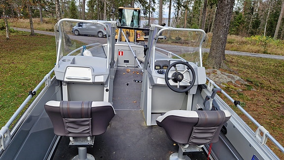 Buster LX 2013 Yamaha F60 inkl Eu-trailer 4 of 13