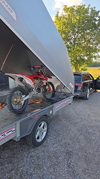 Honda CRF 450 R 2 of 3