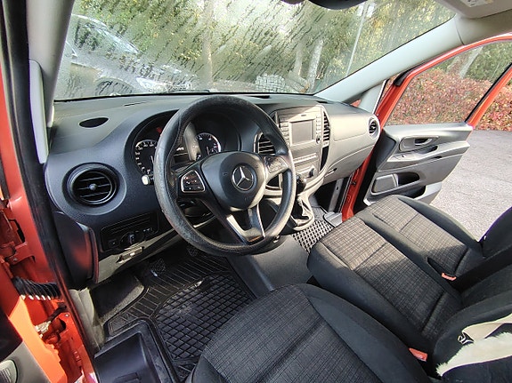 Mercedes-Benz Vito 111 3 of 6