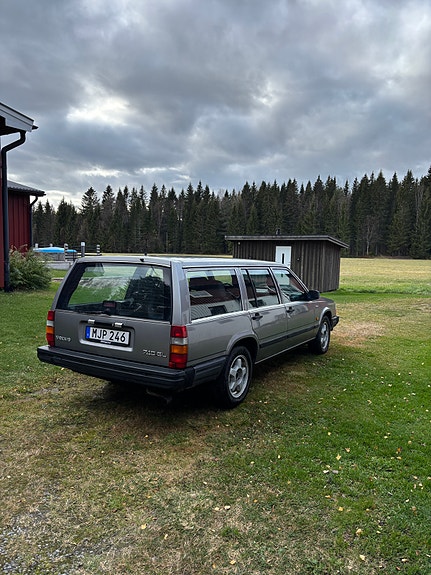 Volvo 740 4 of 11