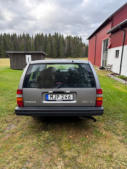 Volvo 740 6 of 11