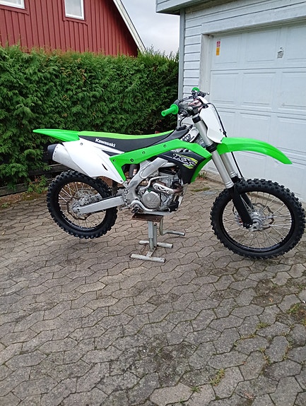 Kawasaki kx250 2 of 3