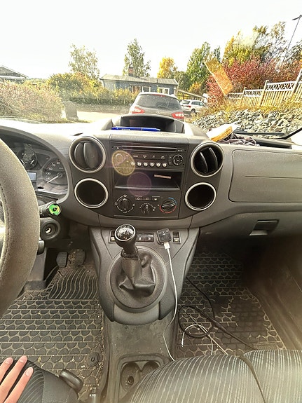 Peugeot Partner 12 of 12