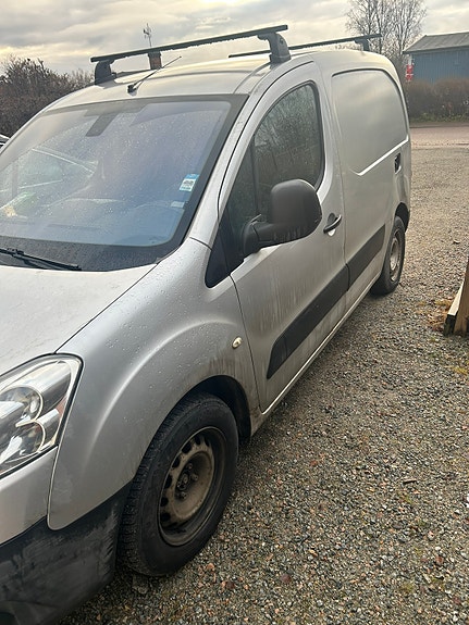 Peugeot Partner 2 of 12