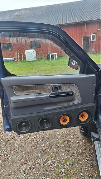 Nissan NP300 6 of 10