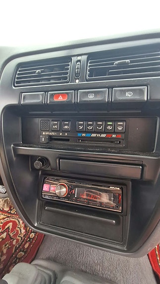 Nissan NP300 10 of 10